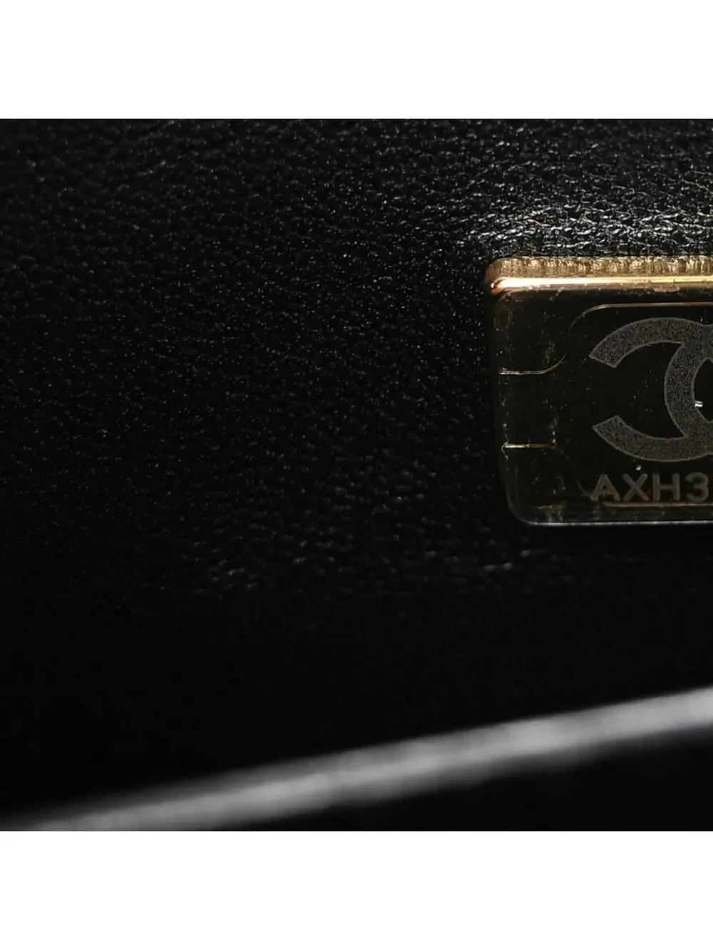 Chanel Caviar Quilted New Medium Boy #322002C49B